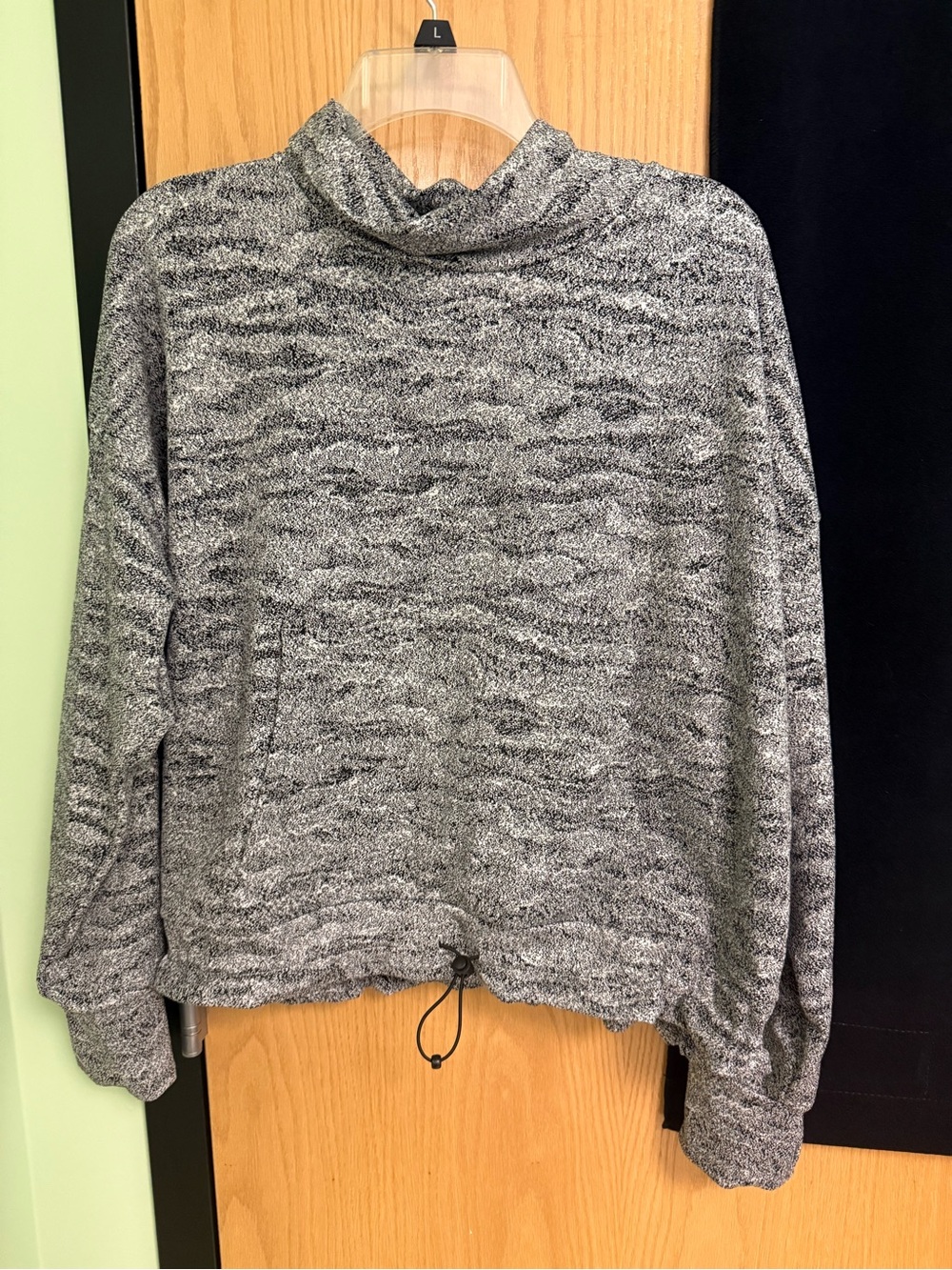 Kyodan Marled Gray Cowl Neck Pullover Slightly Cropped Sweatshirt